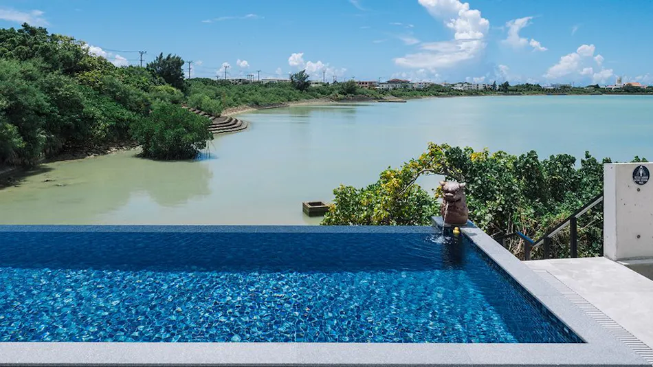 Villa M BAYFRONT YONAHA ~Pool & Sauna Retreat~