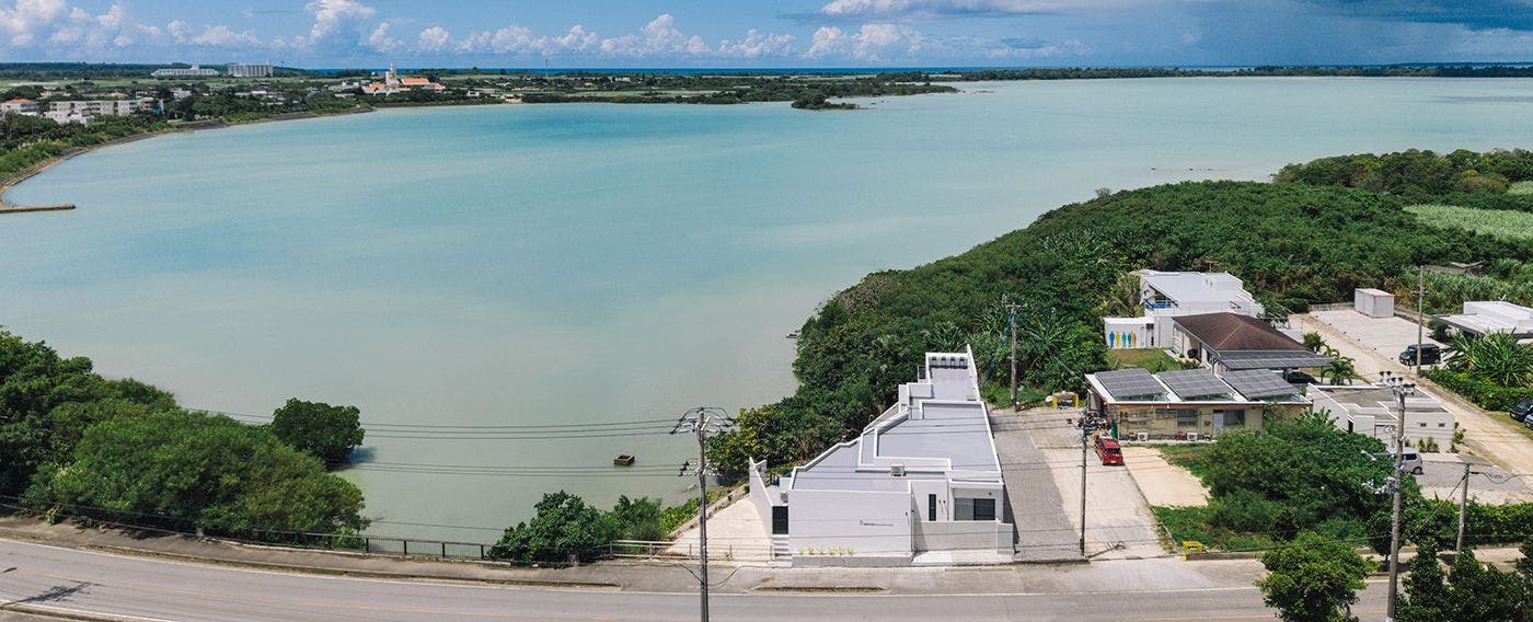 Villa M BAYFRONT YONAHA  ～Pool&Sauna Retreat～