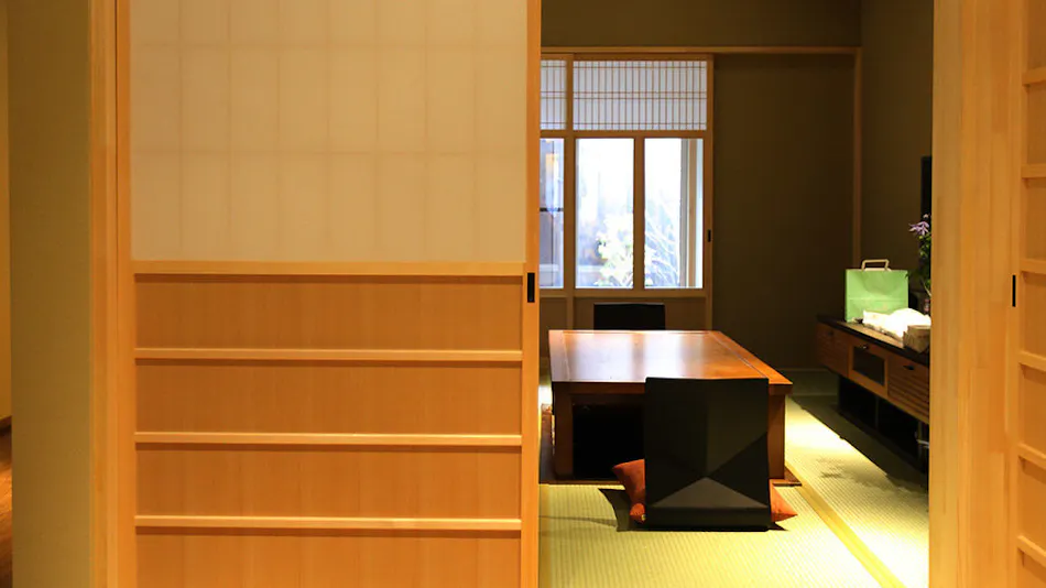 Ikken Machiya Satoi Omiya Gojo Tessen (TESSEN)