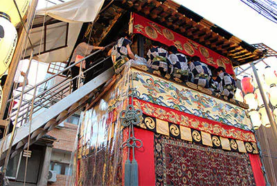 ข้อมูลบริเวณโดยรอบ