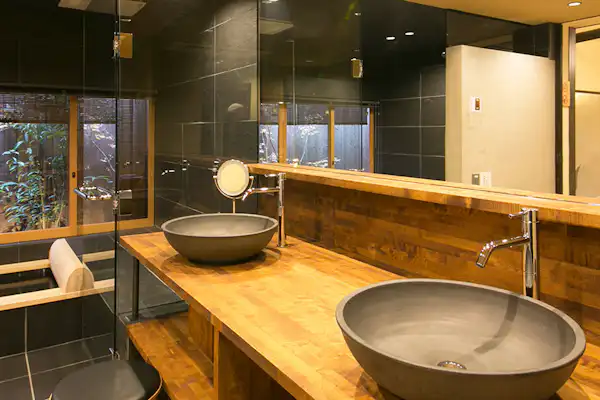 ห้องล้างหน้า