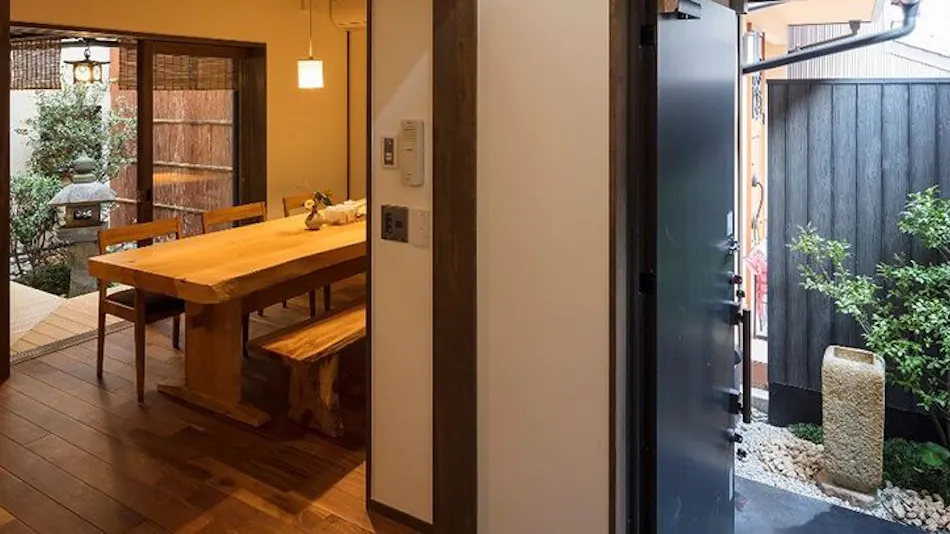 Tenshi Tsukinuke Fujinoma <Whole Townhouse Rental>