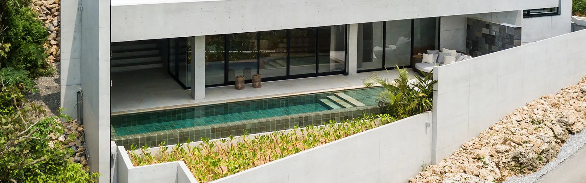 LECEB SESOKO VILLA ヒルズ