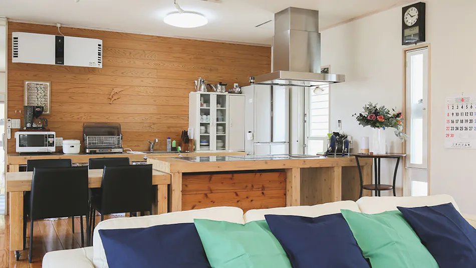 Hermit Hills Okinawa with COLORS