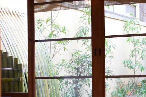 หน้าต่างห้องพัก