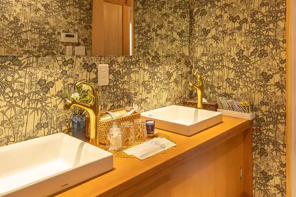 บ่อน้ำพุร้อนกลางแจ้ง