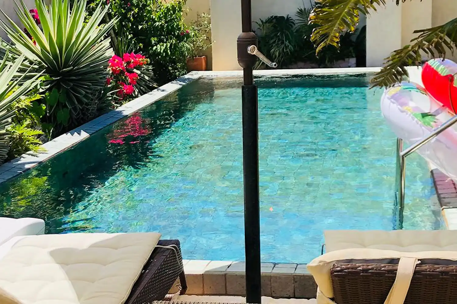 สระว่ายน้ำ