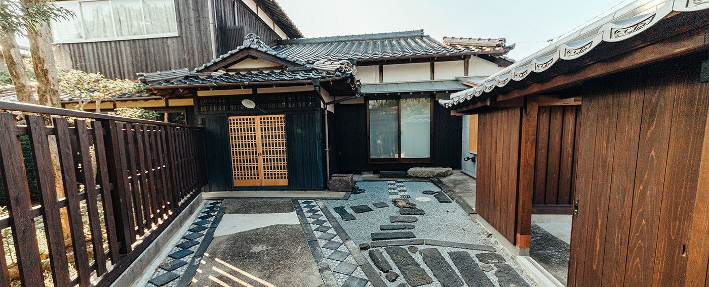 萩の一棟貸し 今魚店の家
