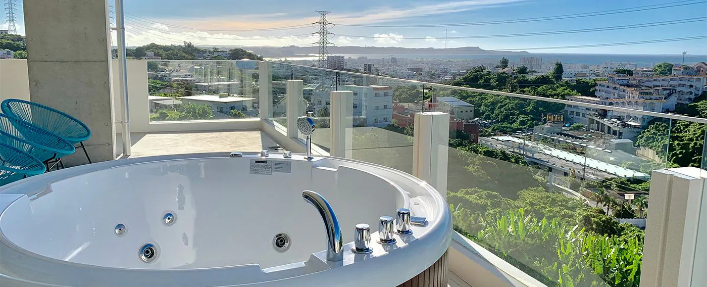 จากุซซี่น้ำอุ่น