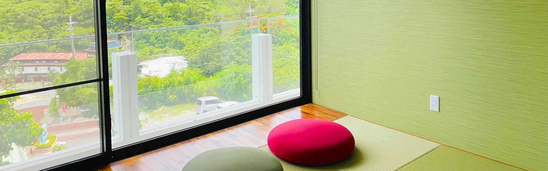CONDOMINIUM 紅-BIN-