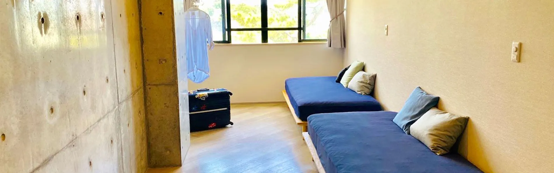 CONDOMINIUM 紅-BIN-