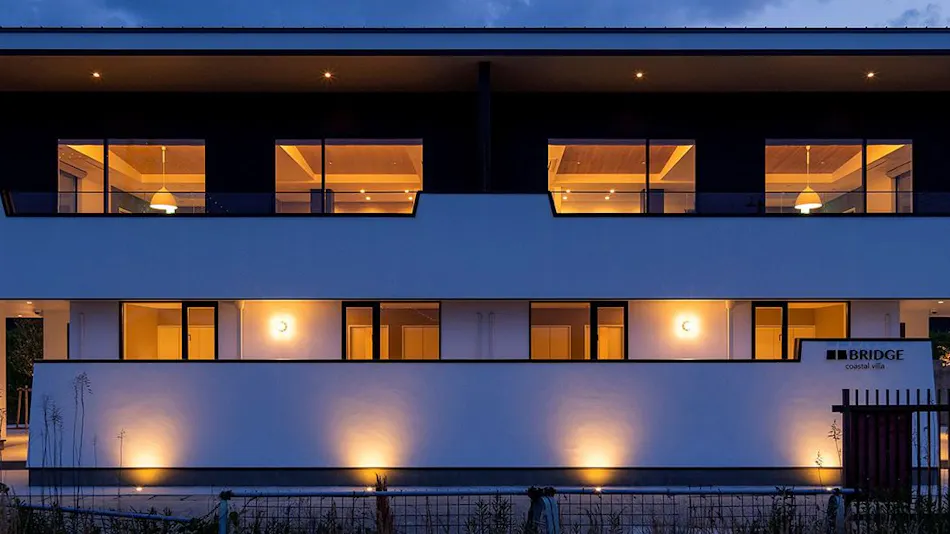 BRIDGE Coastal Villa