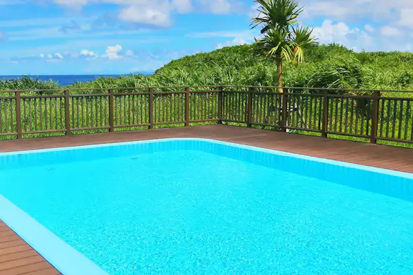 สระว่ายน้ำ