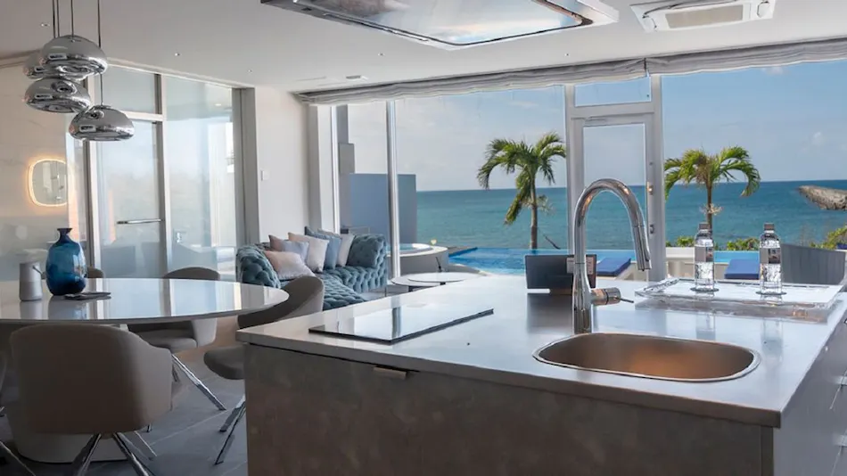 Ronsard Resort IRABU