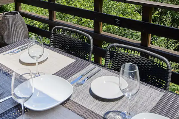 ระเบียงไม้