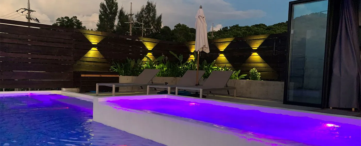 สระว่ายน้ำ