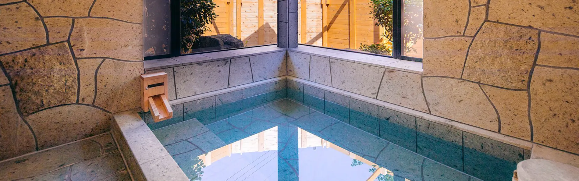 Azure Palace 伊豆高原