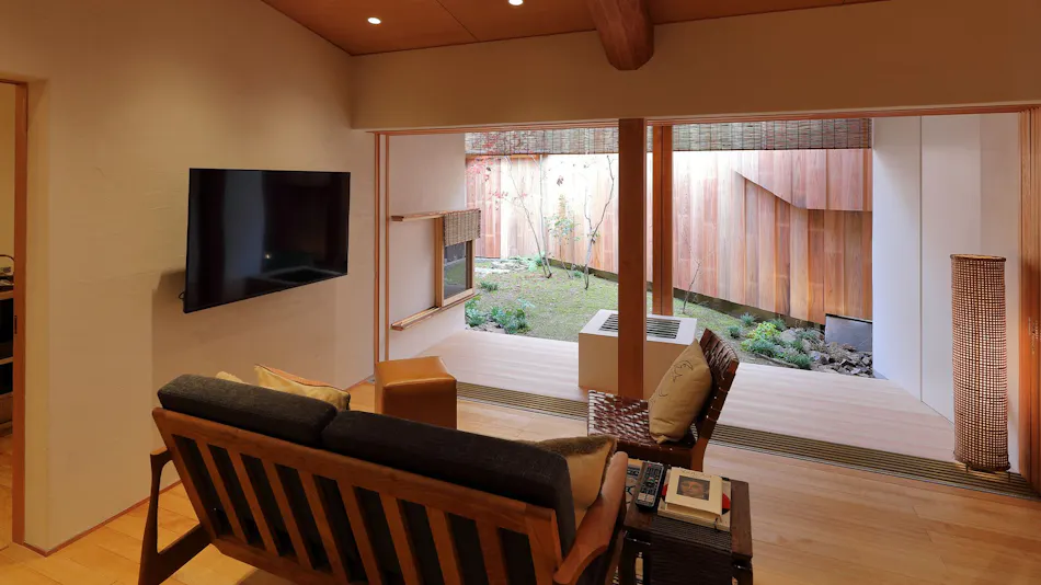 RYOKAN KURASHIKI + Residence