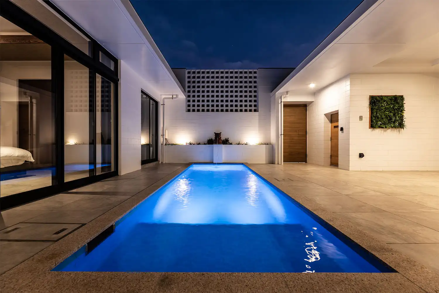 สระว่ายน้ำ