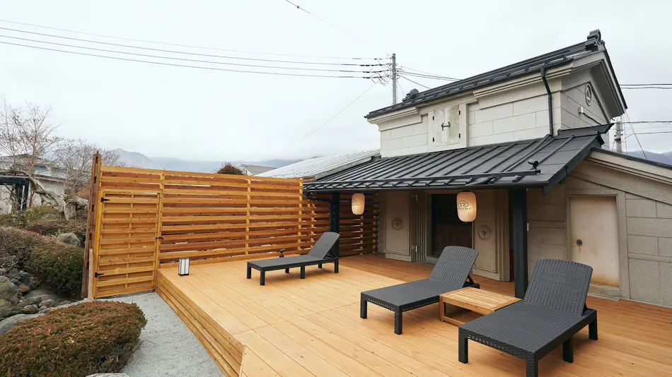 KURA YARD