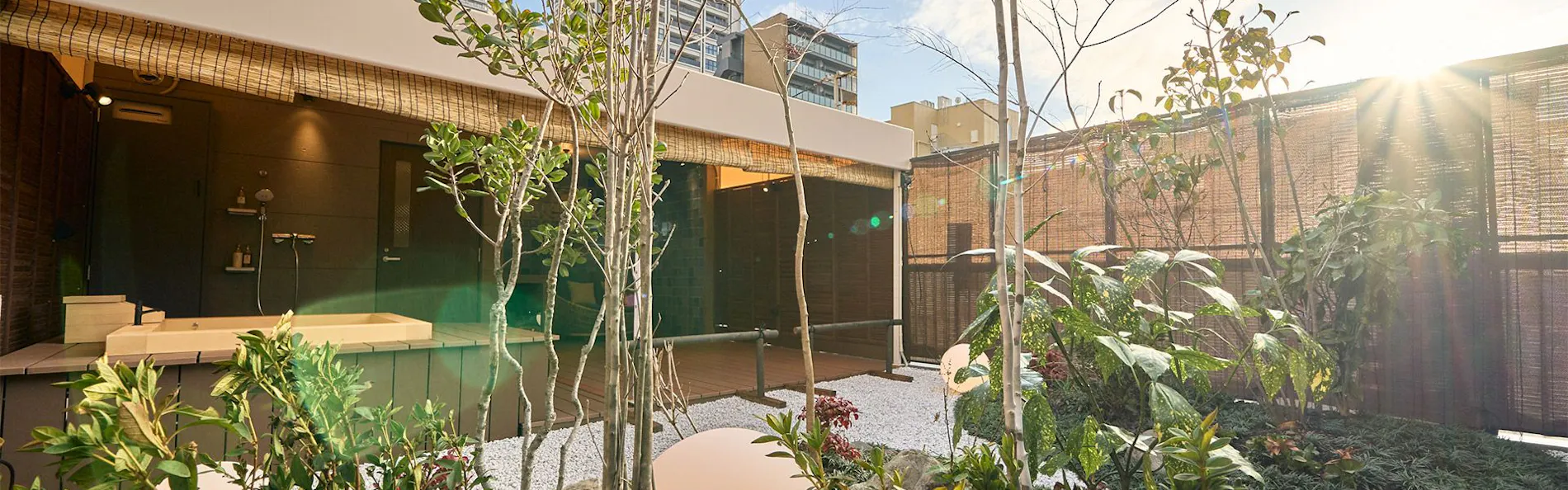 今昔荘 大阪 弁天町 - 屋上庭園 -