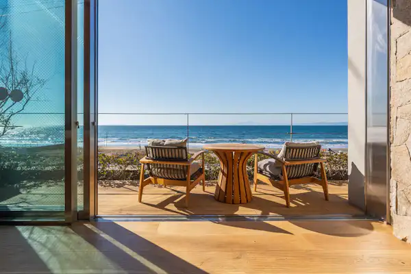 วิวจากหน้าต่าง