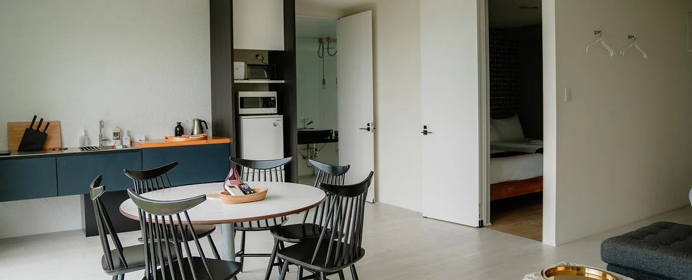 ห้องนั่งเล่นและห้องรับประทานอาหาร