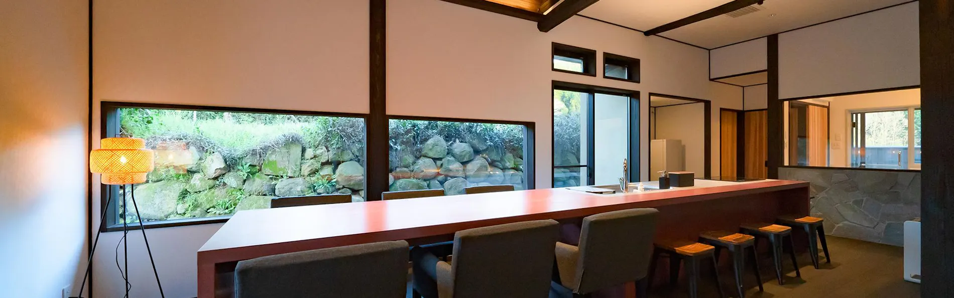 小塩の灯り「石垣の別荘」