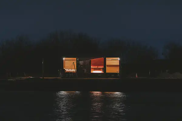 ภายนอกอาคาร