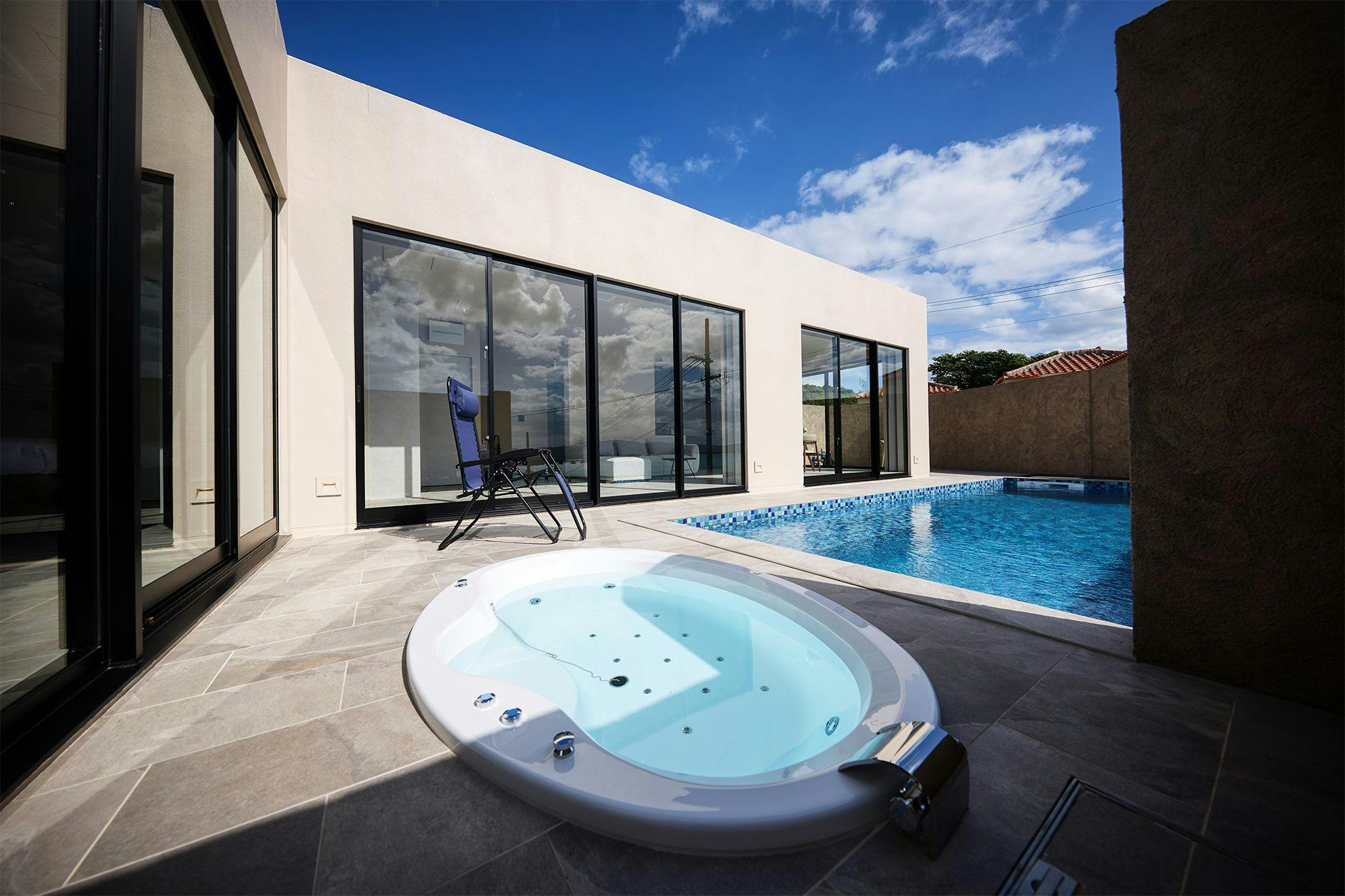 Jacuzzi