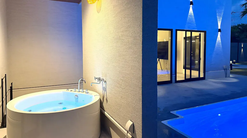 Sunshine Pool Villa 2