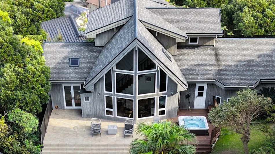Monterey House by SANA