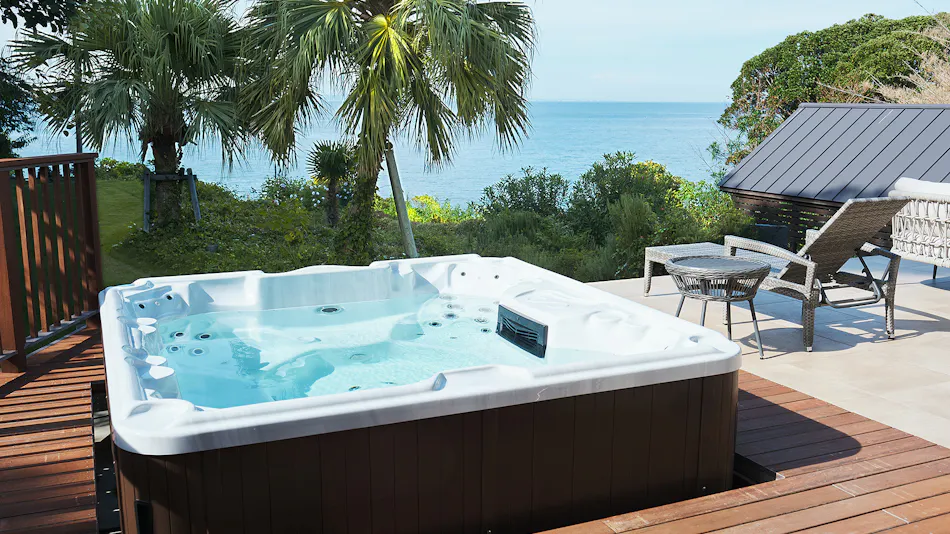 Monterey House by SANA