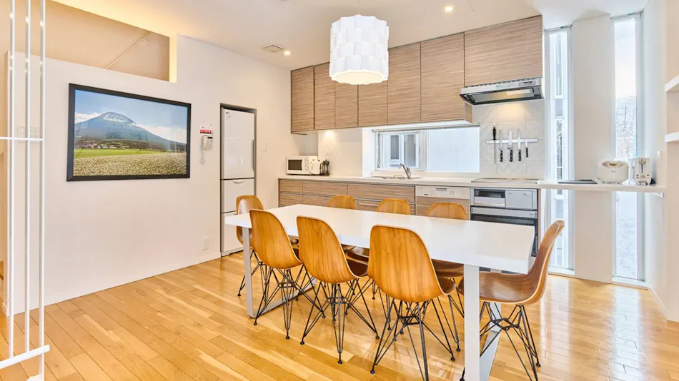 Niseko Central House & Apartment