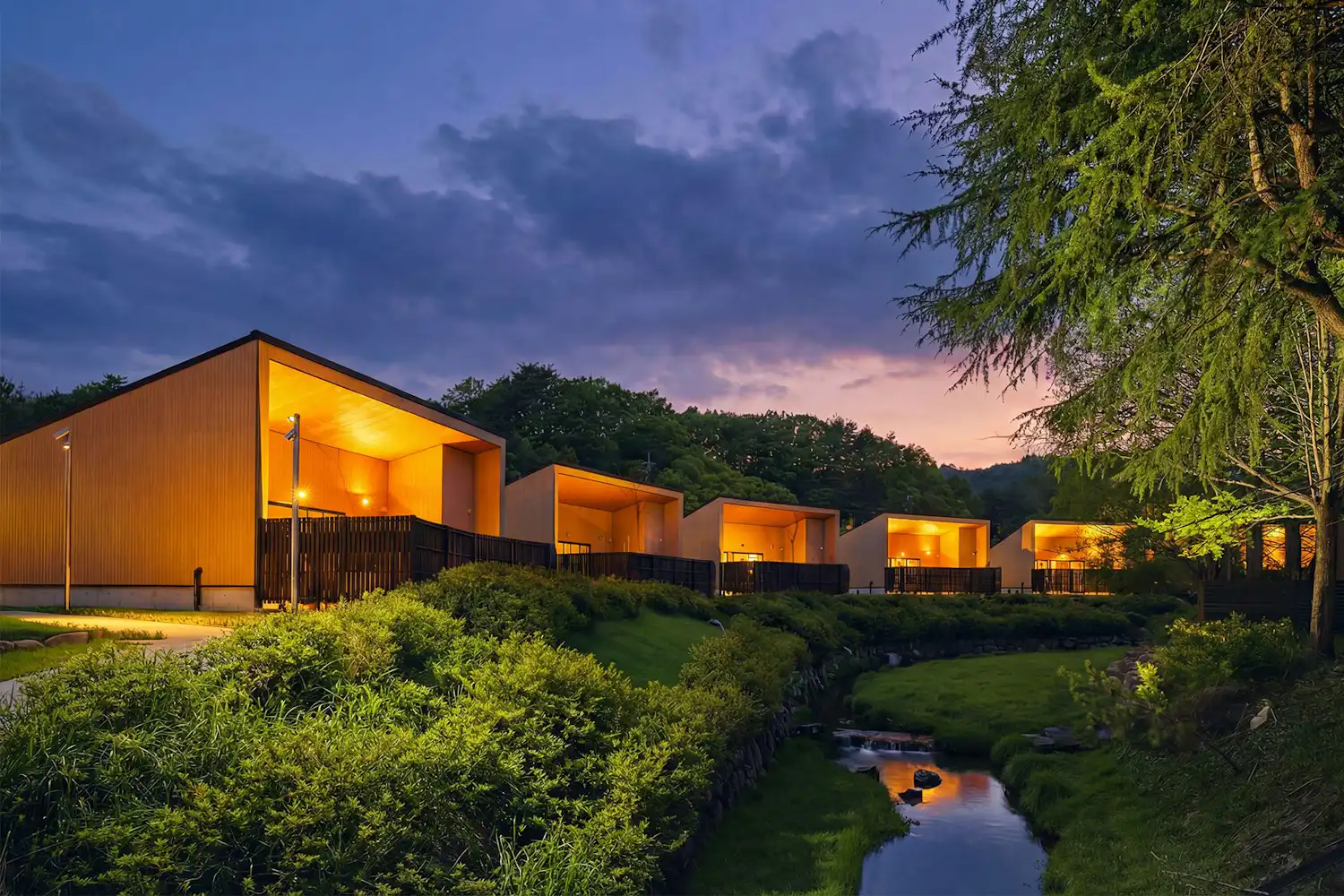 ภายนอกอาคาร