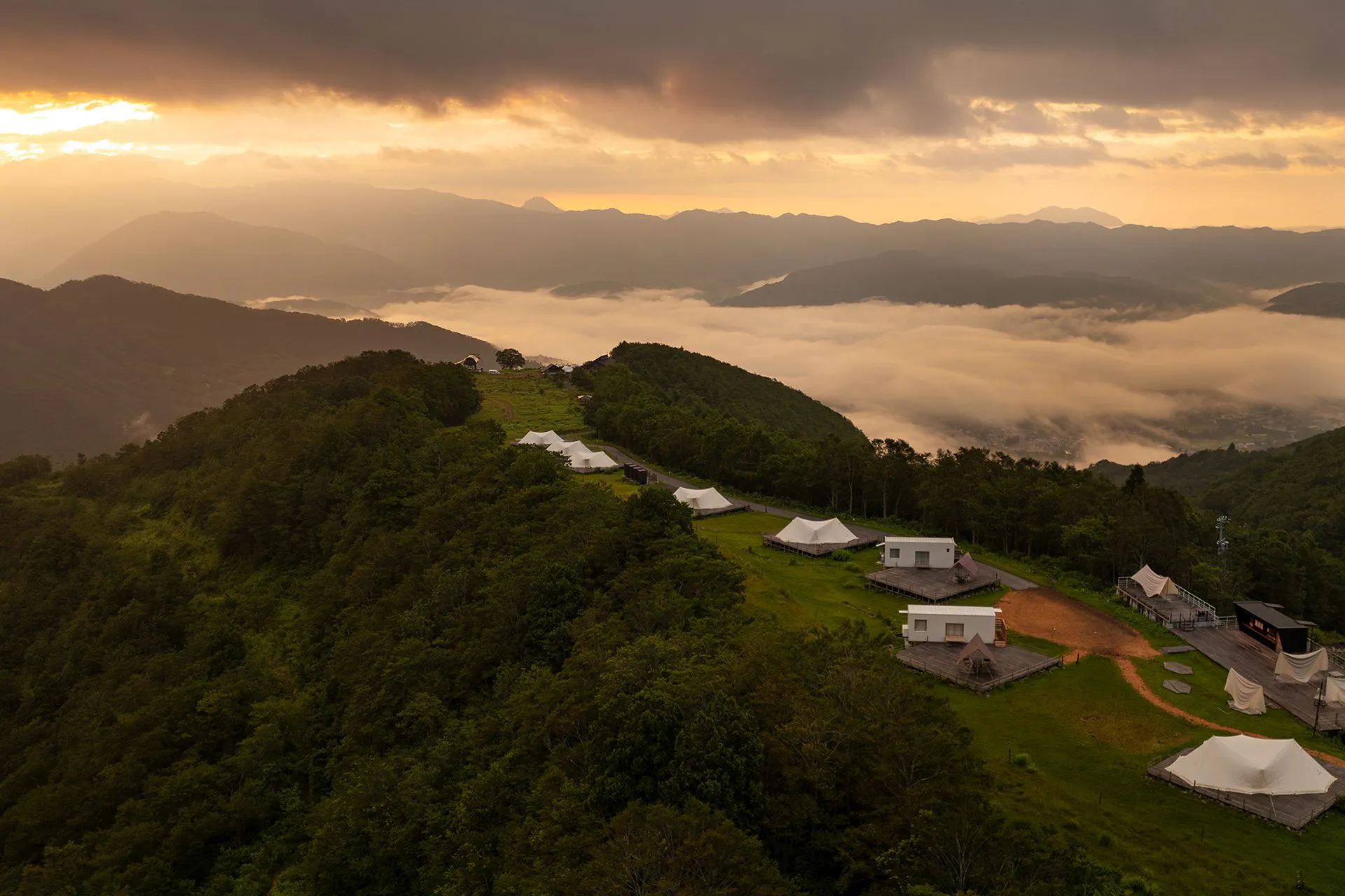 Snow Peak FIELD SUITE HAKUBA KITAONE KOGEN