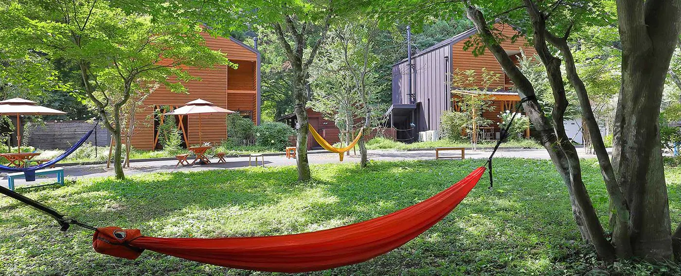 น้ำพุร้อนแกลมปิ้งชิมะบลูภายนอก