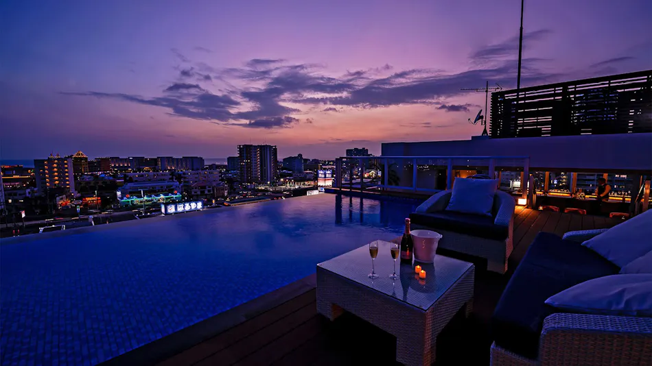 Aqua Palace Chatan by Coldio Premium