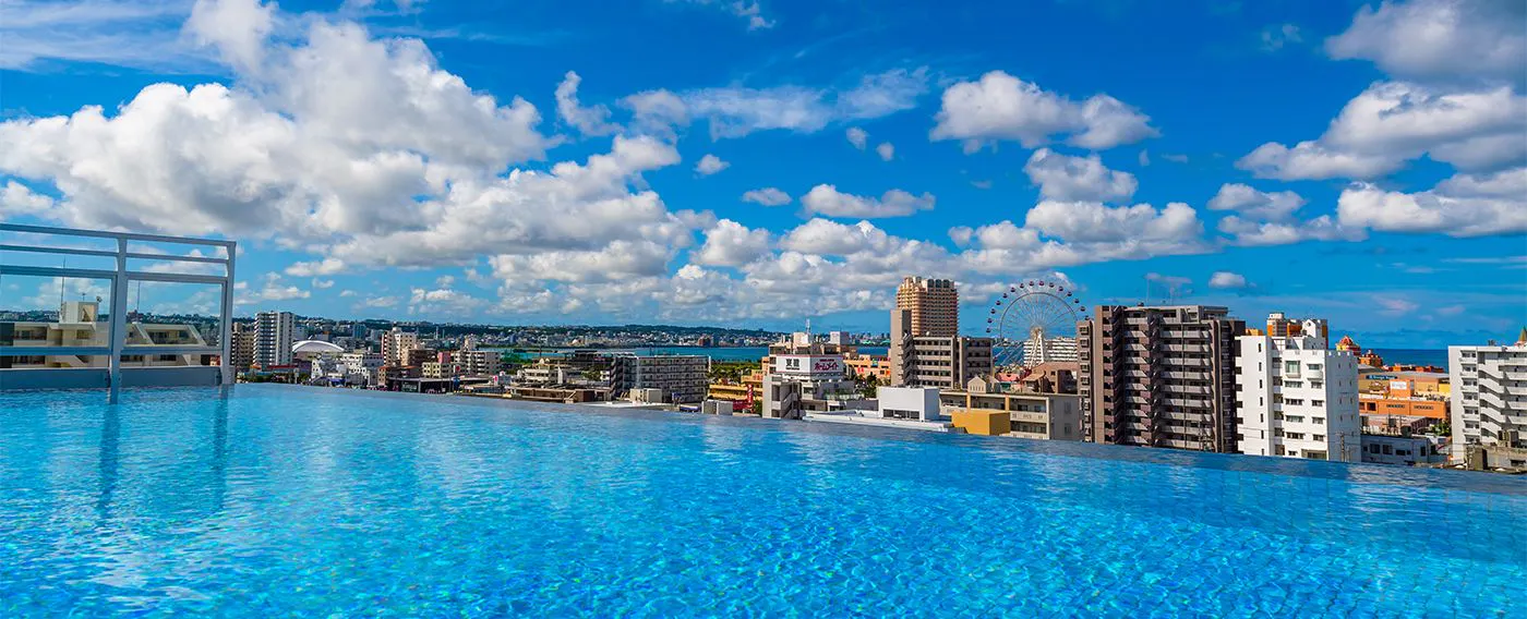 ルーフトッププール