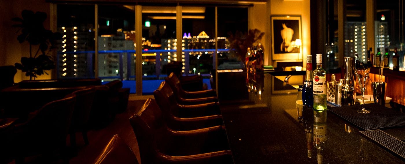 プールサイドバー