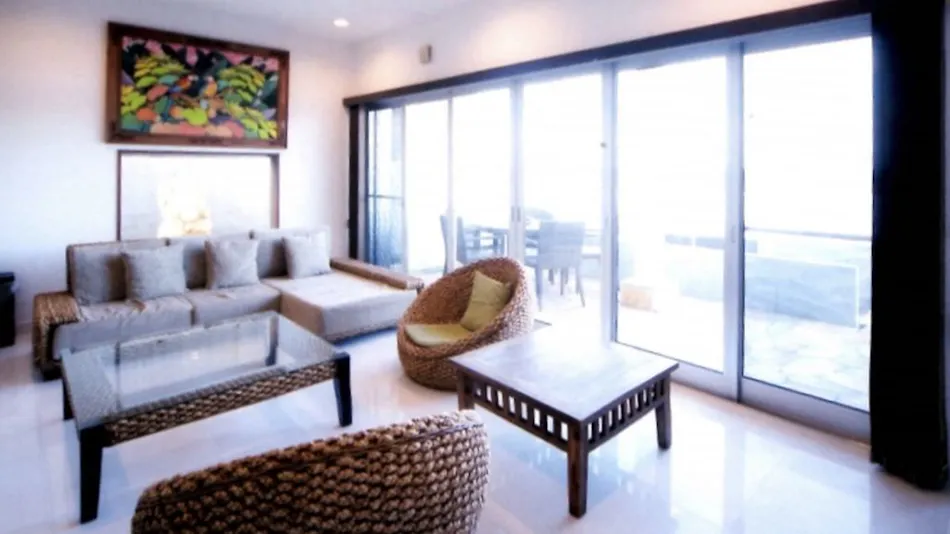 INDIGO HOUSE DS1
