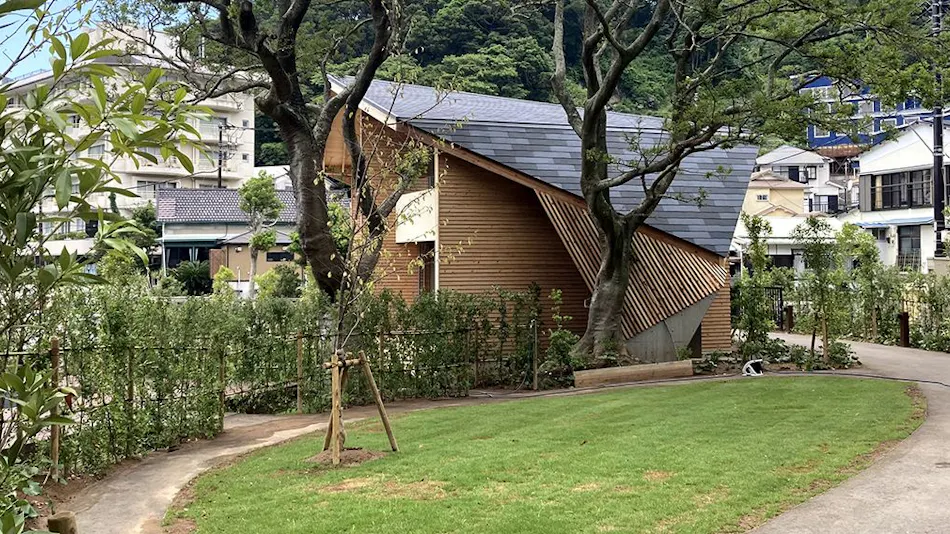 Hamabe Oura