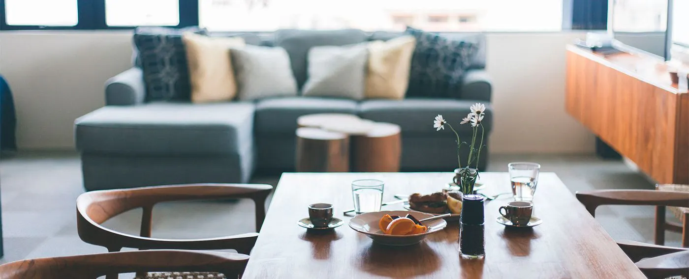 ダイニングテーブル