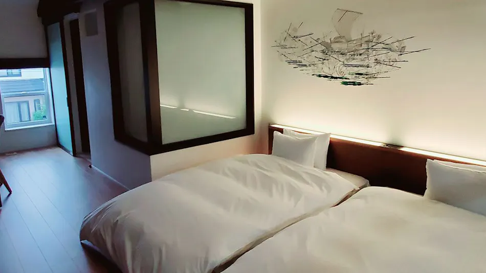 PRES DE LA MER – Historic Brick Villa near Mt. Hakodate