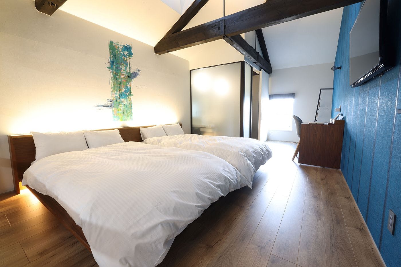 PRES DE LA MER – Historic Brick Villa near Mt. Hakodate