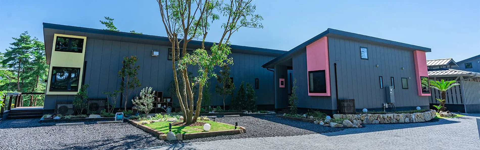 THE ROSE VILLAGE