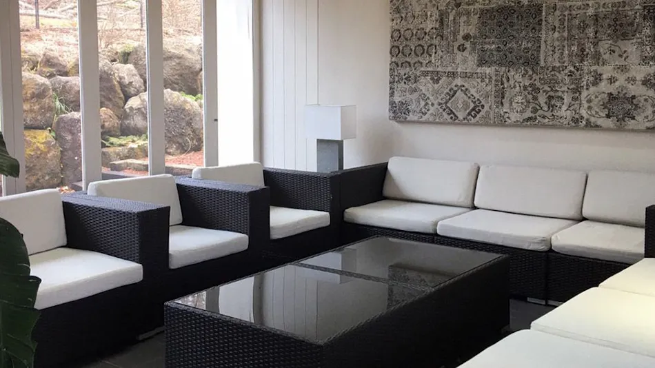 Guest House Paper Moon