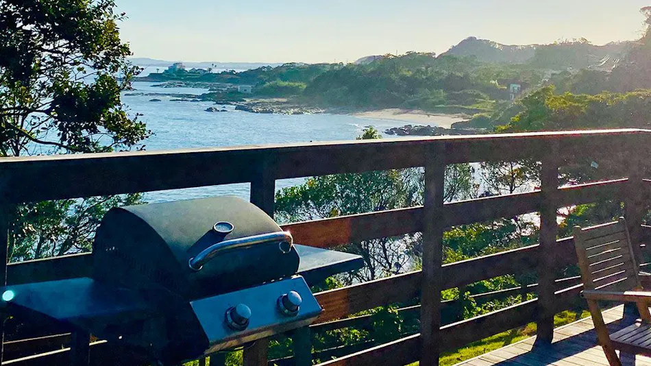 STRADDIE HOUSE