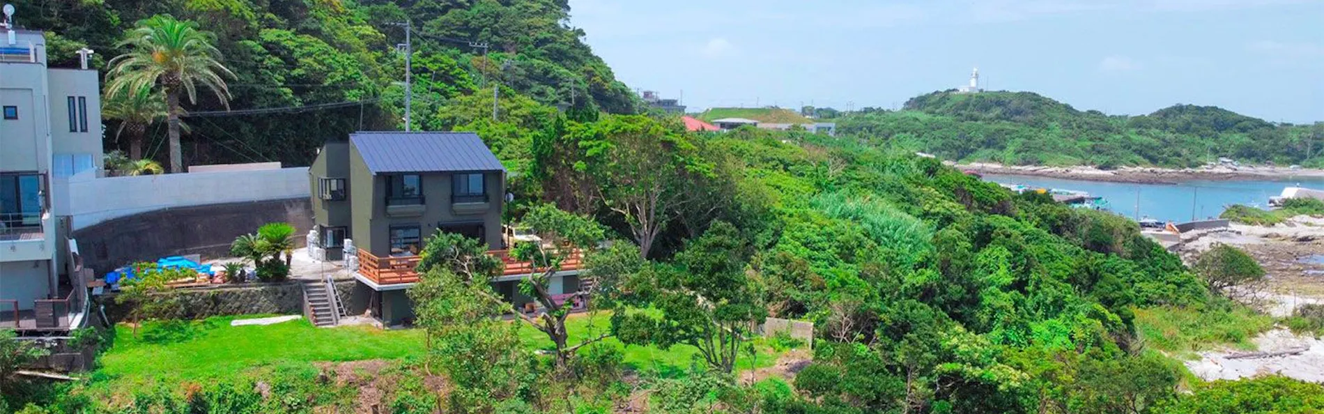 STRADDIE HOUSE