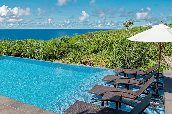 สระว่ายน้ำ